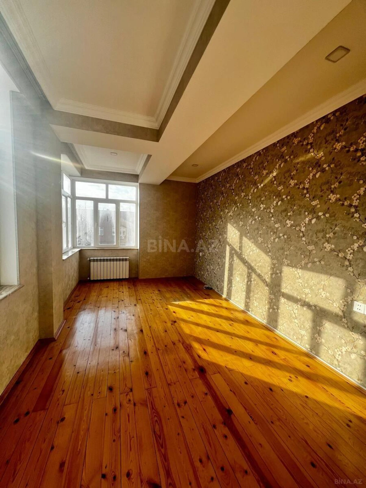 Satılır 3 otaqlı mənzil 105 m²