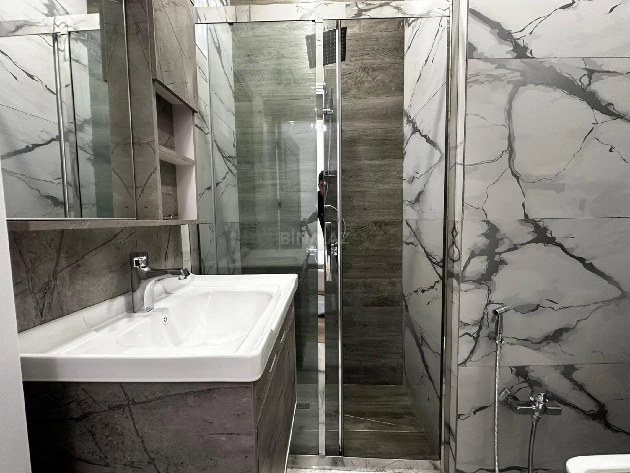 Satılır 4 otaqlı həyət evi 120 m²