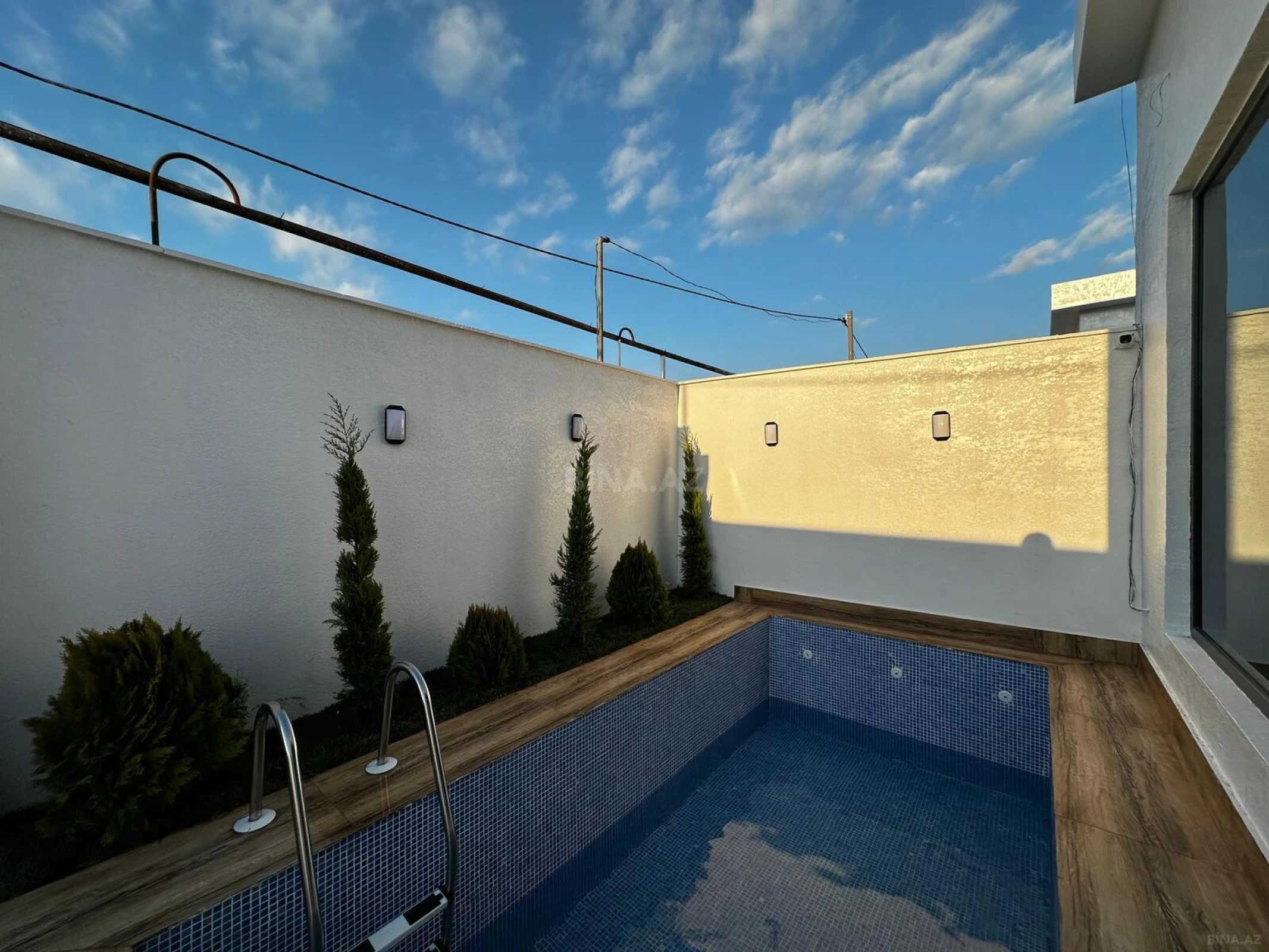 Satılır 4 otaqlı həyət evi 120 m²