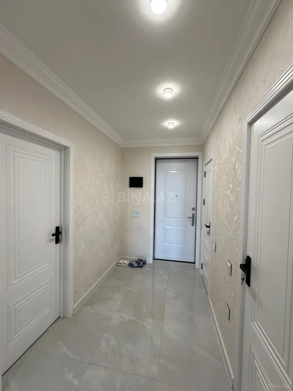 Satılır 2 otaqlı mənzil 67 m²