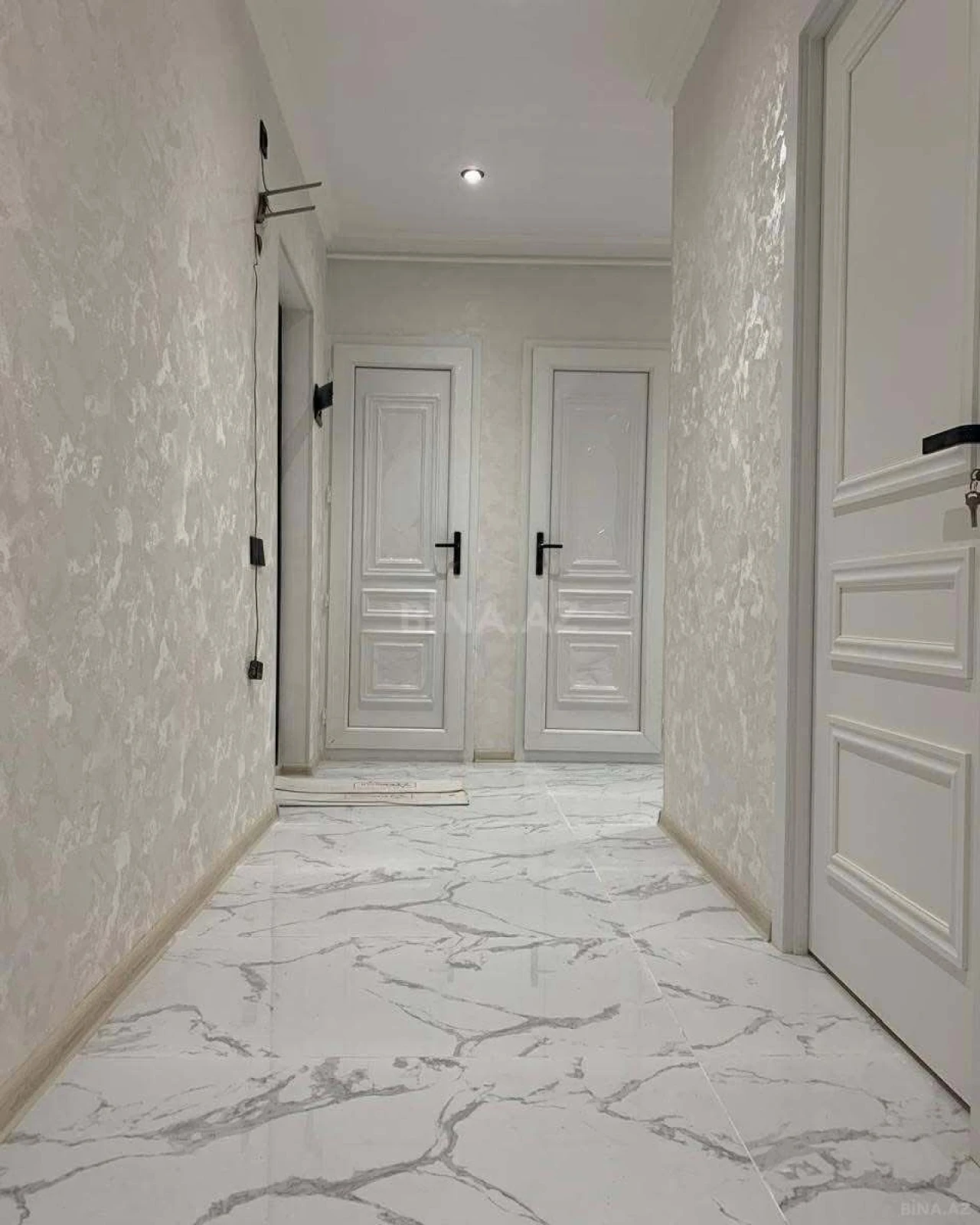 Satılır 2 otaqlı mənzil 52 m²