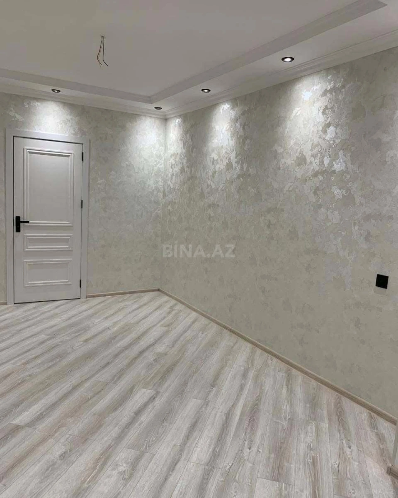 Satılır 2 otaqlı mənzil 52 m²