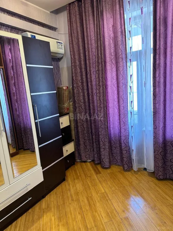 Kirayə verilir 2 otaqlı mənzil 66 m²
