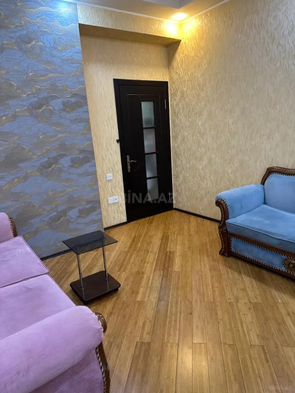 Kirayə verilir 2 otaqlı mənzil 66 m²