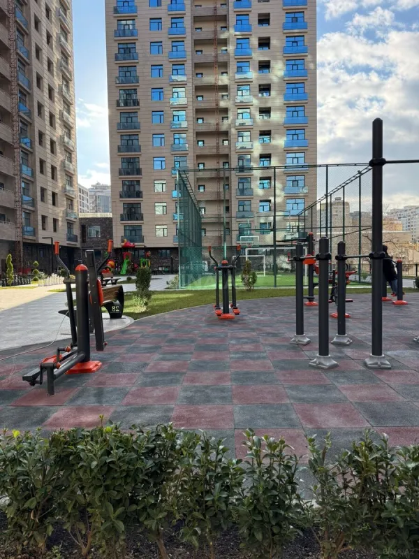 Satılır 2 otaqlı mənzil 95 m²