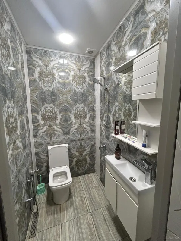 Satılır 3 otaqlı mənzil 102 m²
