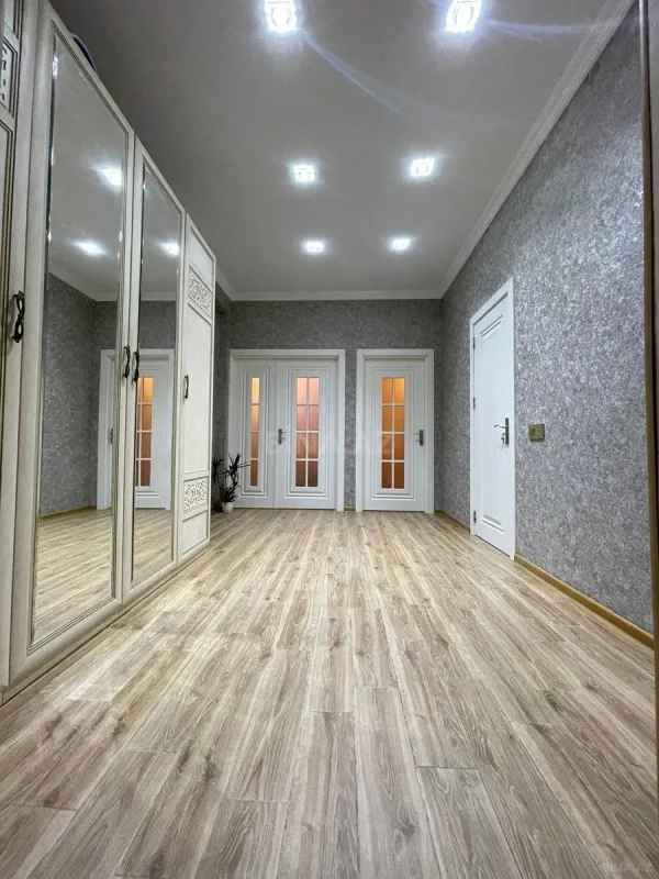 Satılır 2 otaqlı mənzil 66 m²