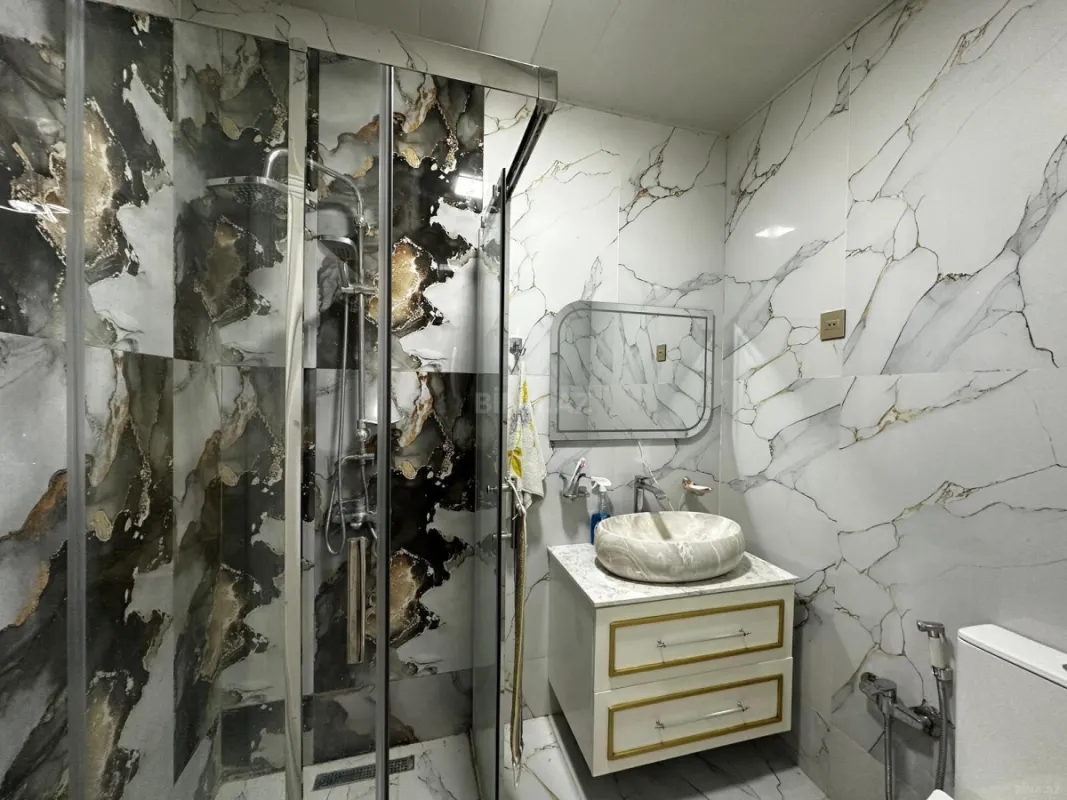 Satılır 4 otaqlı həyət evi 190 m²