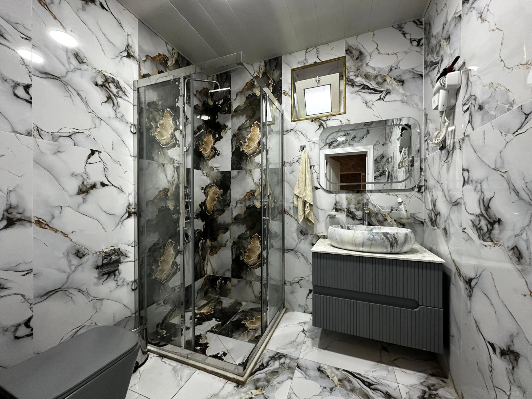 Satılır 4 otaqlı həyət evi 190 m²