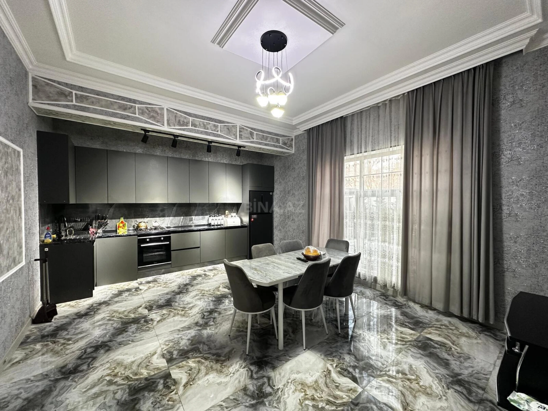 Satılır 4 otaqlı həyət evi 190 m²