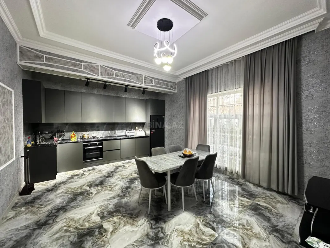 Satılır 4 otaqlı həyət evi 190 m²