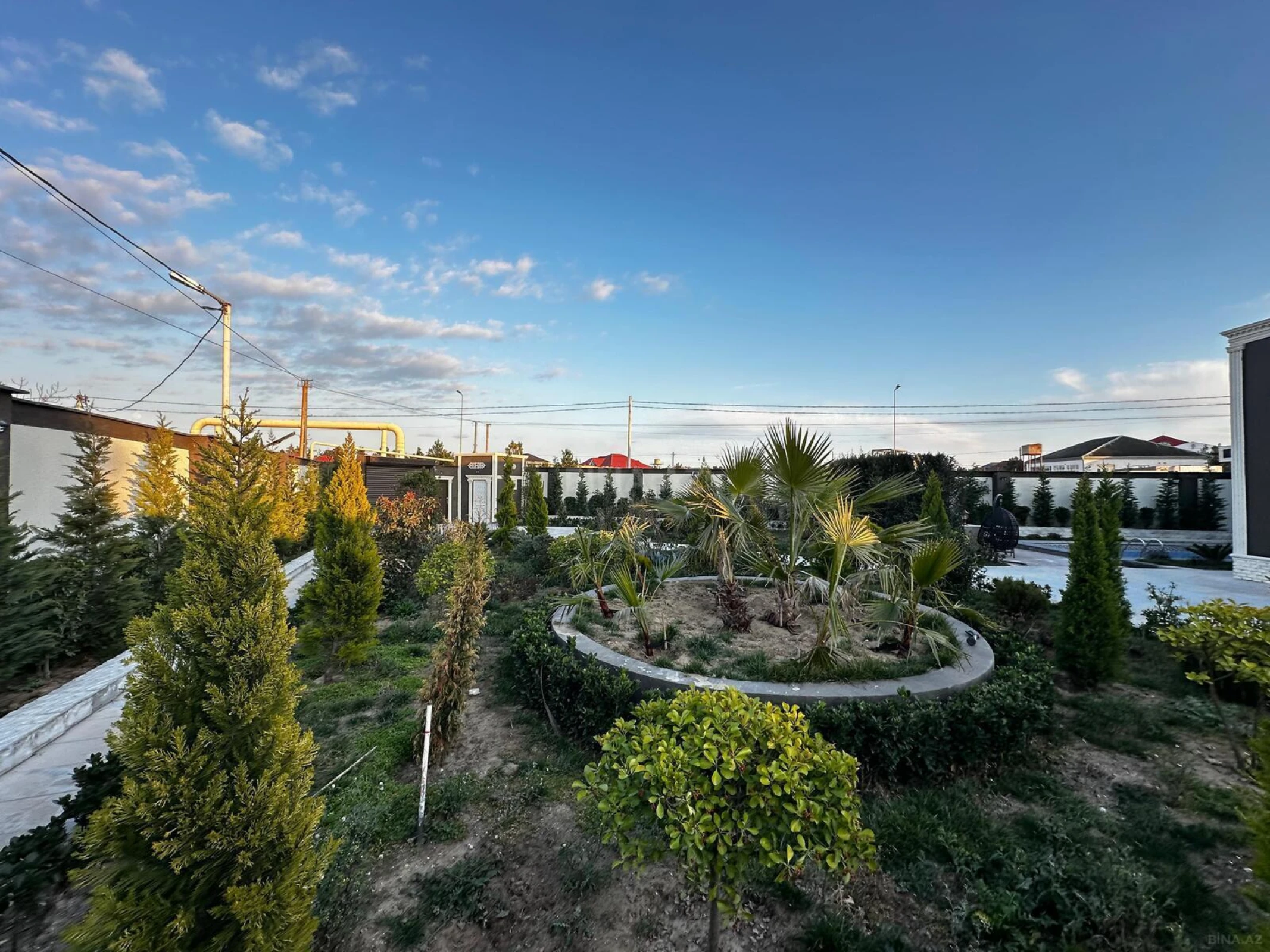 Satılır 4 otaqlı həyət evi 190 m²