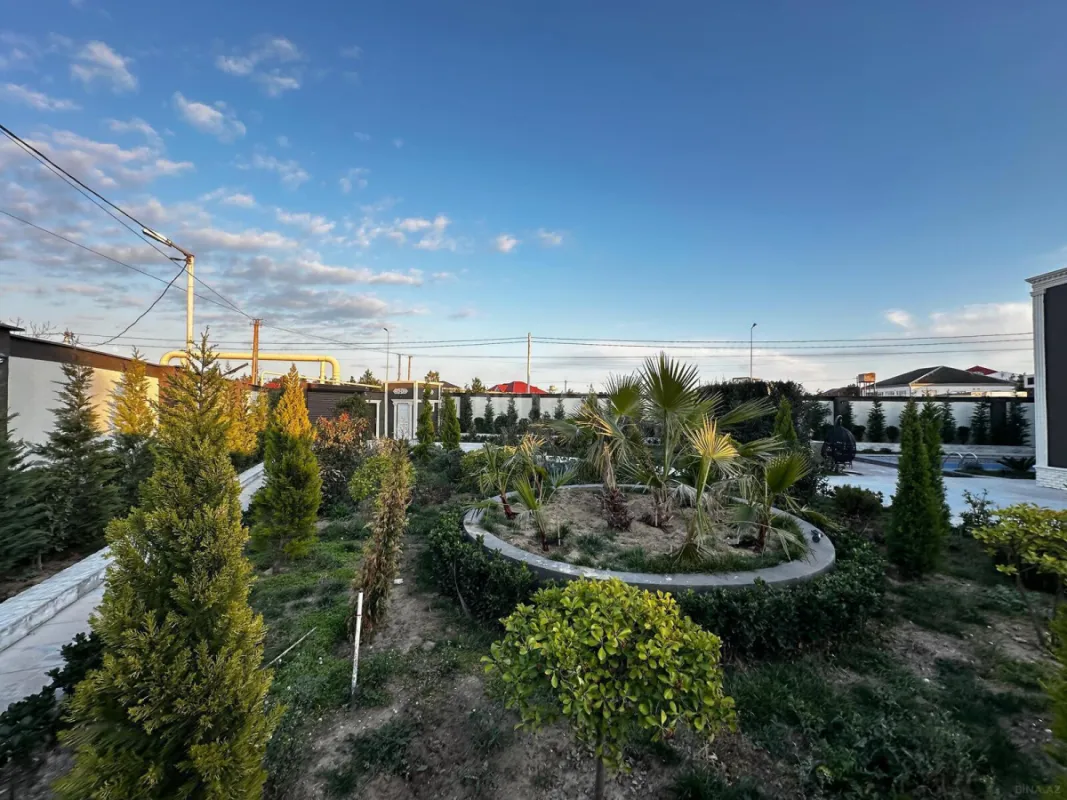 Satılır 4 otaqlı həyət evi 190 m²