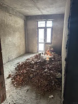 Satılır 1 otaqlı mənzil 76.4 m²