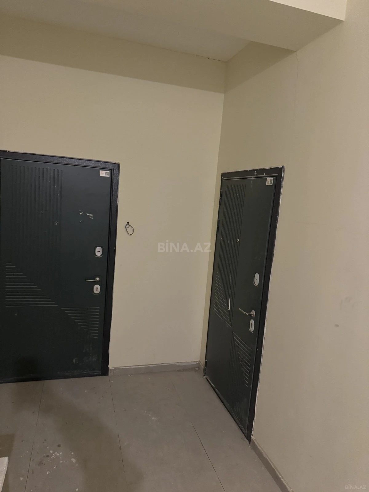 Satılır 1 otaqlı mənzil 76.4 m²