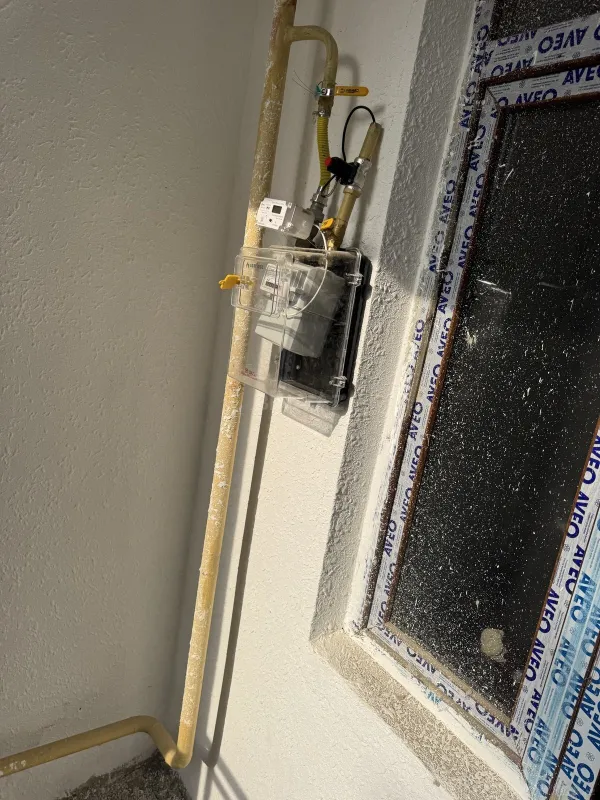 Satılır 1 otaqlı mənzil 76.4 m²