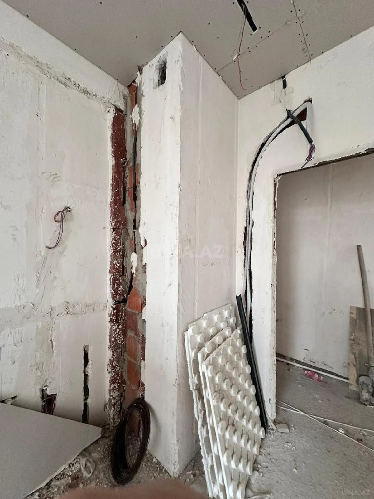 Satılır 3 otaqlı mənzil 100 m²