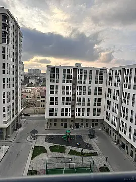 Satılır 3 otaqlı mənzil 100 m²