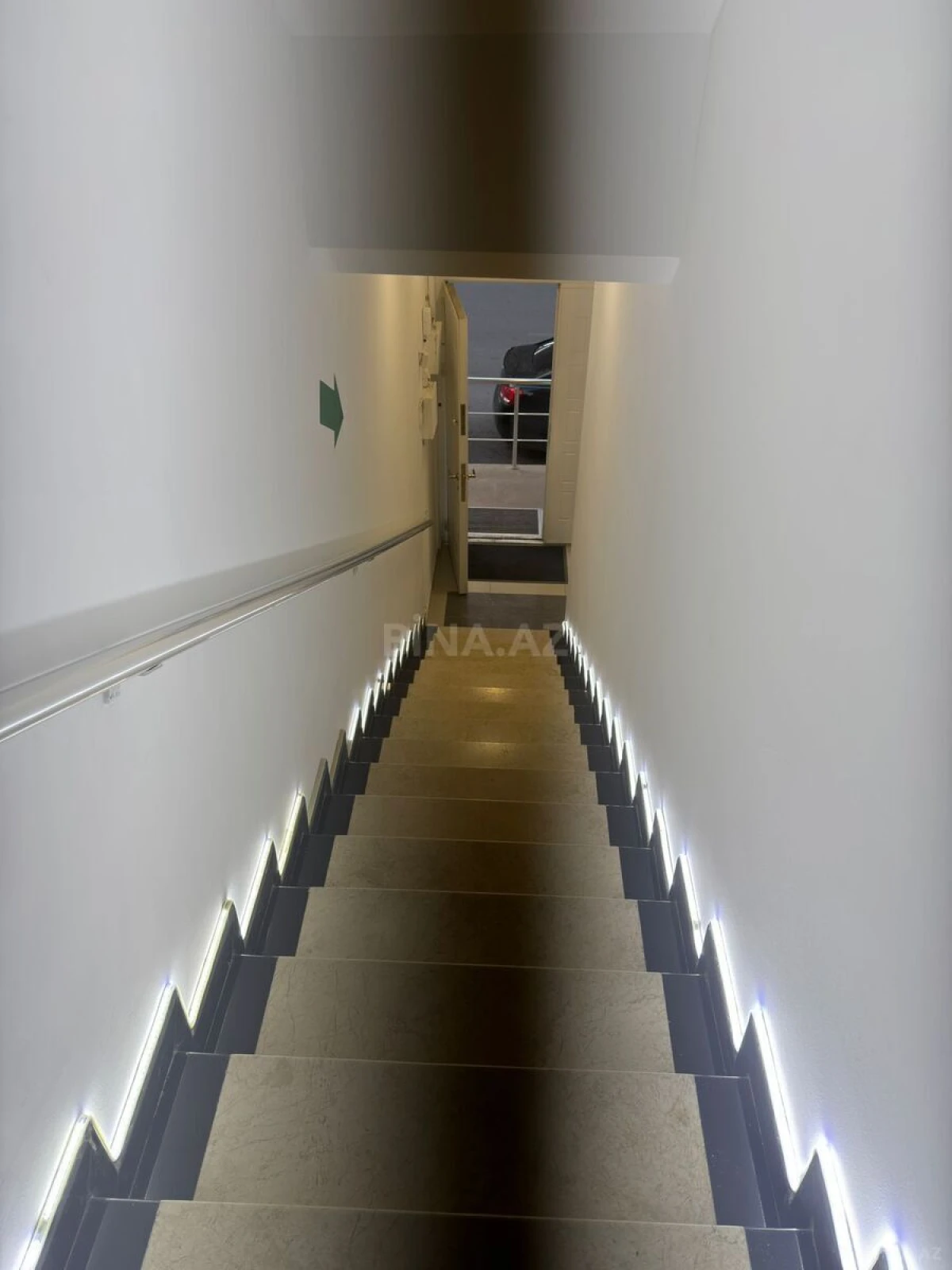 Kirayə verilir 4 otaqlı ofis 110 m²