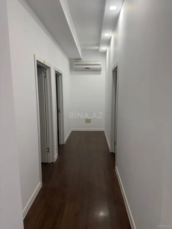 Kirayə verilir 4 otaqlı ofis 110 m²