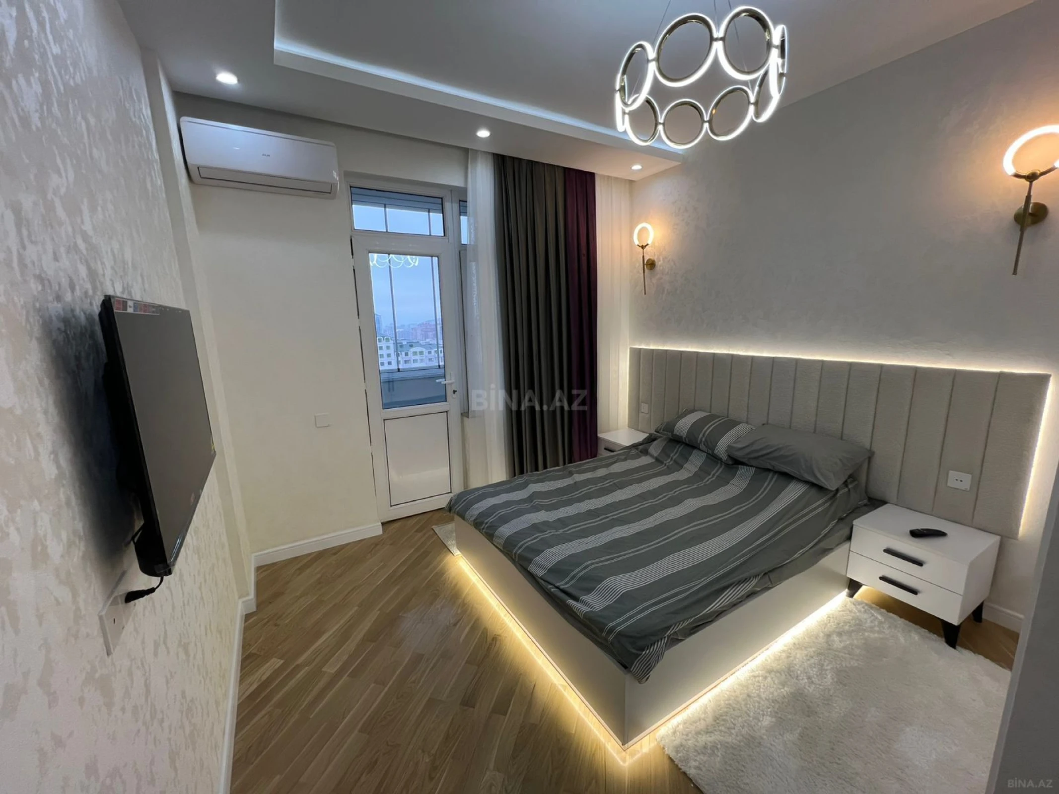 Kirayə verilir 3 otaqlı mənzil 117 m²