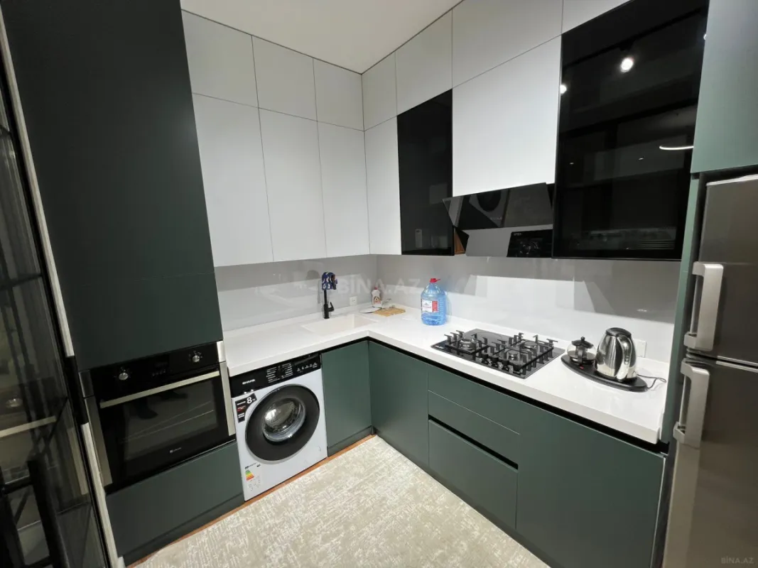 Kirayə verilir 3 otaqlı mənzil 117 m²