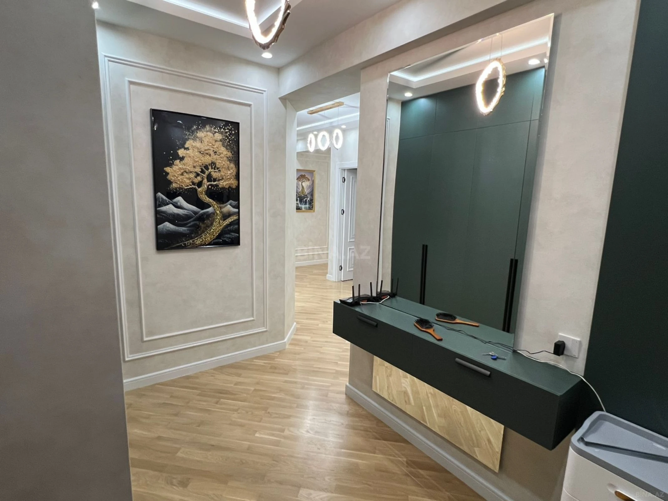 Kirayə verilir 3 otaqlı mənzil 117 m²