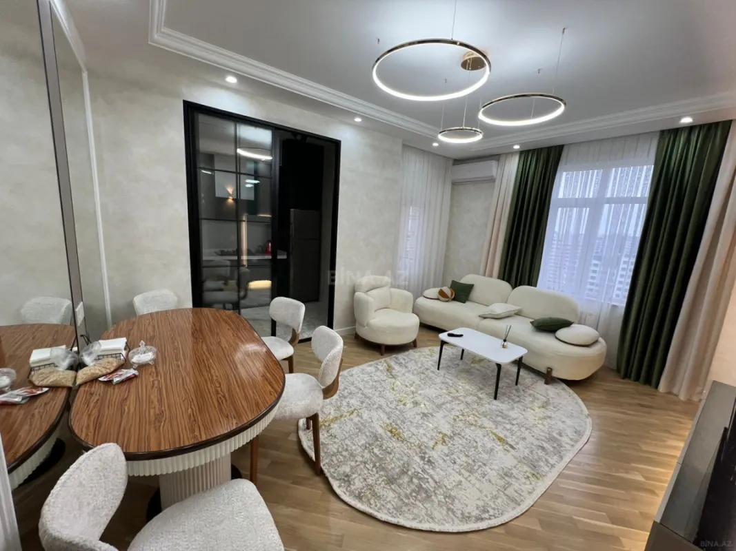 Kirayə verilir 3 otaqlı mənzil 117 m²