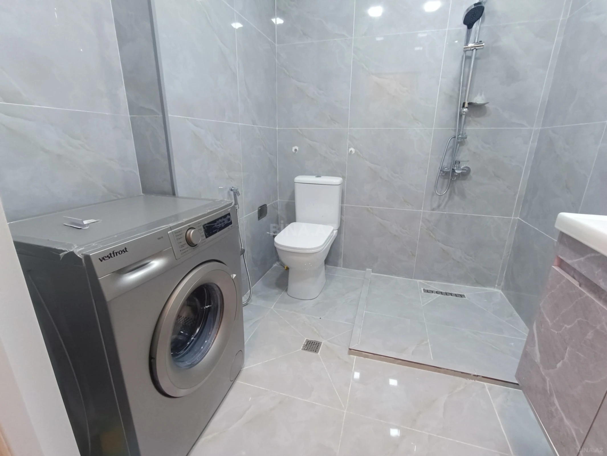 Satılır 2 otaqlı mənzil 32 m²