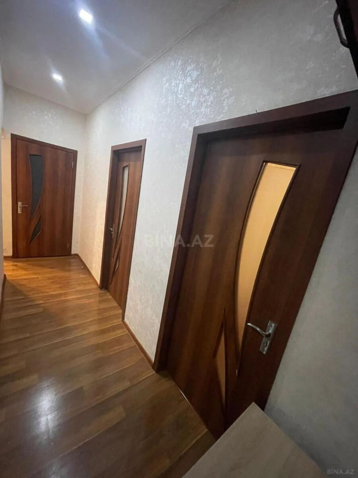 Satılır 3 otaqlı mənzil 76 m²