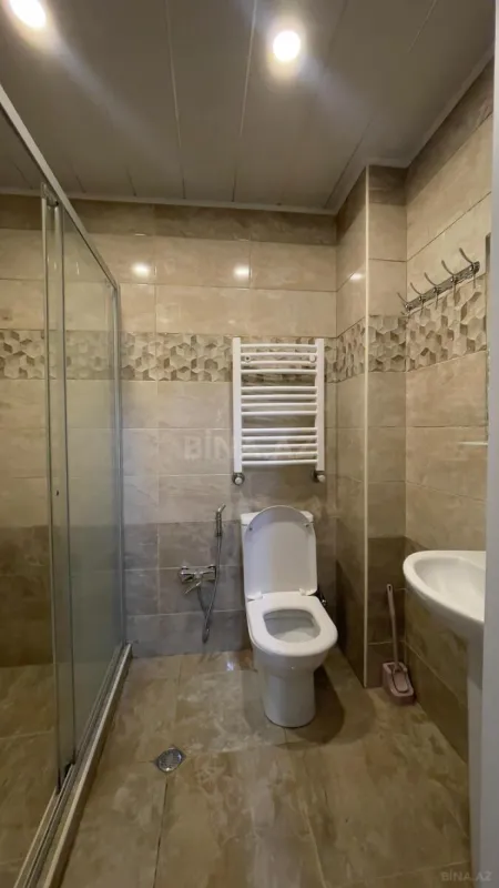Kirayə verilir 2 otaqlı mənzil 70 m²