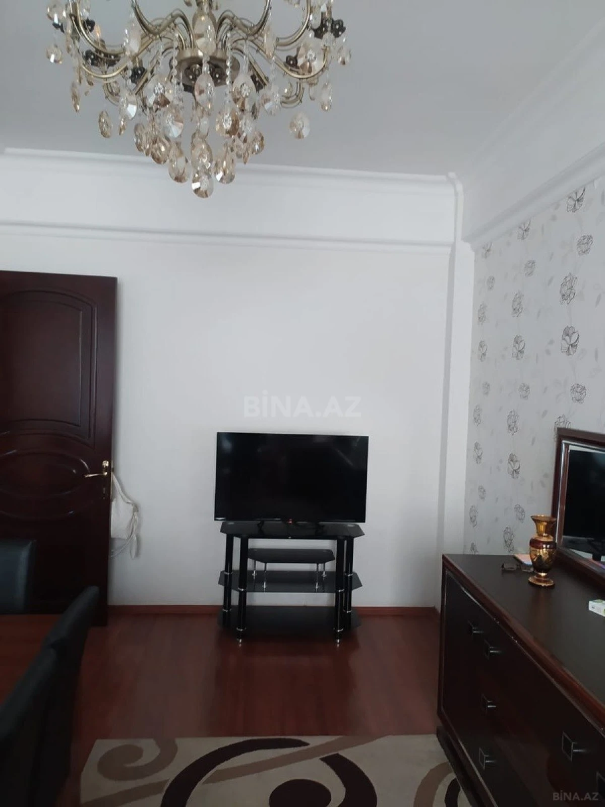 Satılır 2 otaqlı mənzil 62 m²