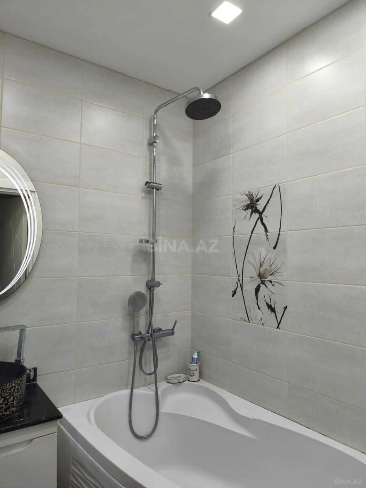 Satılır 2 otaqlı mənzil 62 m²