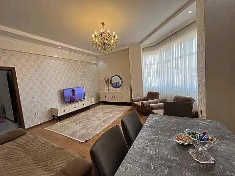 Satılır 3 otaqlı mənzil 100 m²