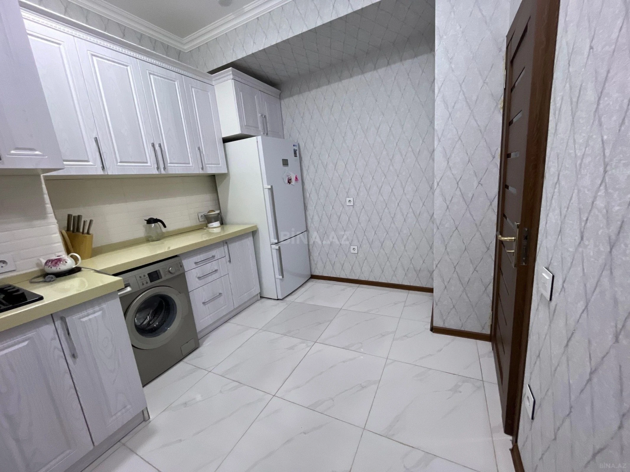 Satılır 3 otaqlı mənzil 100 m²