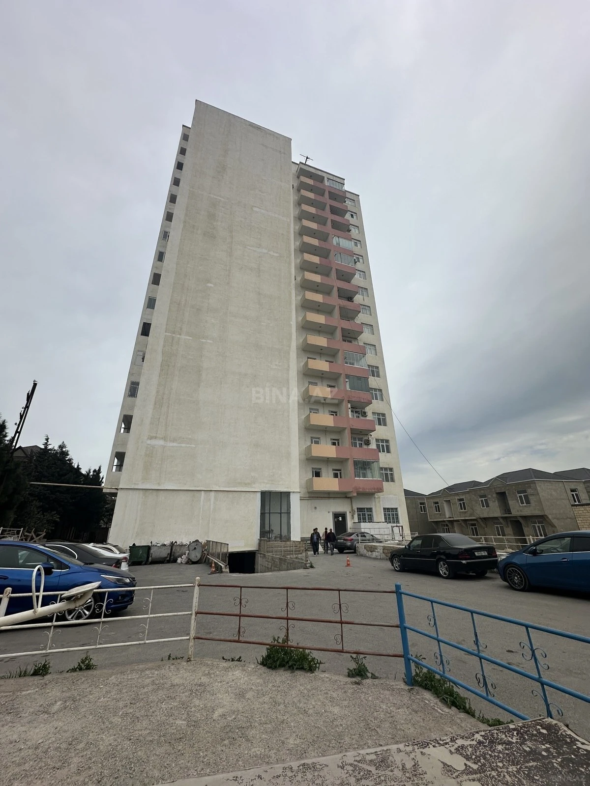 Satılır 3 otaqlı mənzil 100 m²