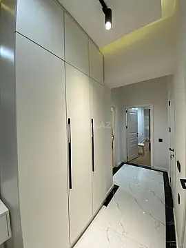 Kirayə verilir 2 otaqlı mənzil 84 m²