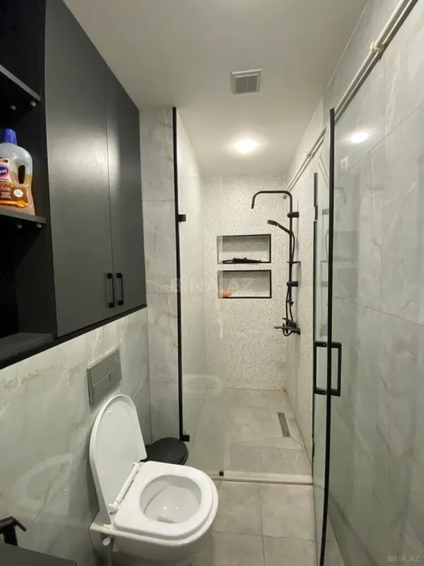 Kirayə verilir 2 otaqlı mənzil 84 m²