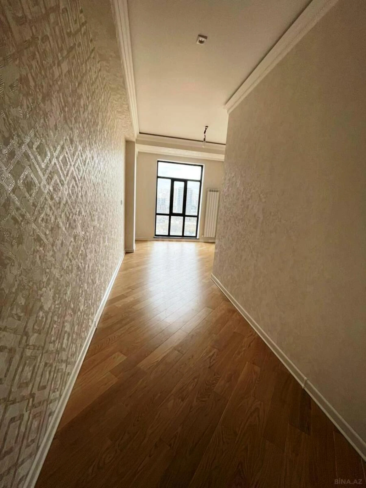 Satılır 3 otaqlı mənzil 150 m²