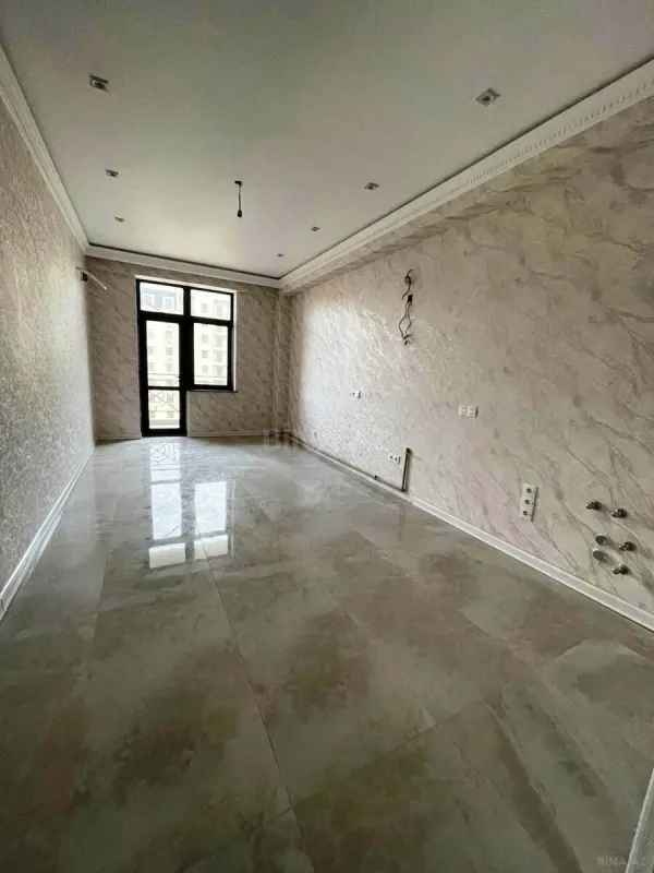 Satılır 3 otaqlı mənzil 150 m²