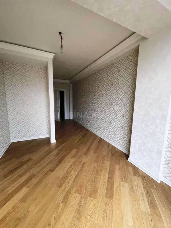 Satılır 3 otaqlı mənzil 150 m²
