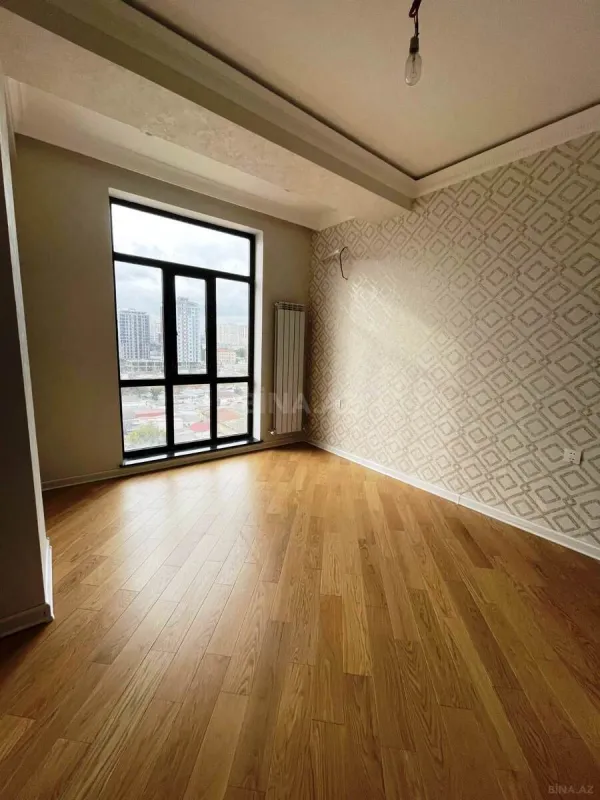 Satılır 3 otaqlı mənzil 150 m²