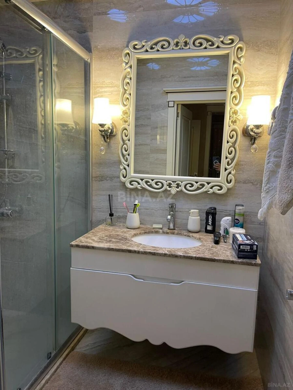 Kirayə verilir 3 otaqlı mənzil 120 m²