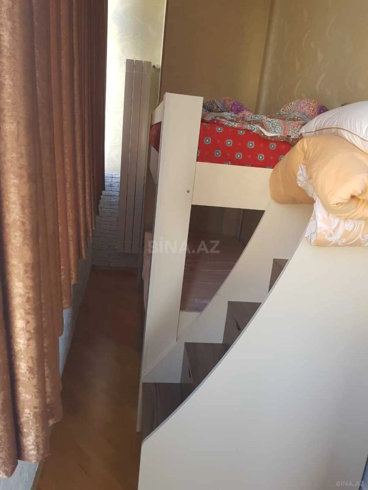 Kirayə verilir 3 otaqlı mənzil 130 m²