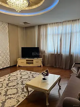 Satılır 4 otaqlı mənzil 165 m²