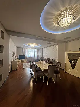 Satılır 4 otaqlı mənzil 165 m² — Bakı, Nəsimi 4 otaq 165.00 m²