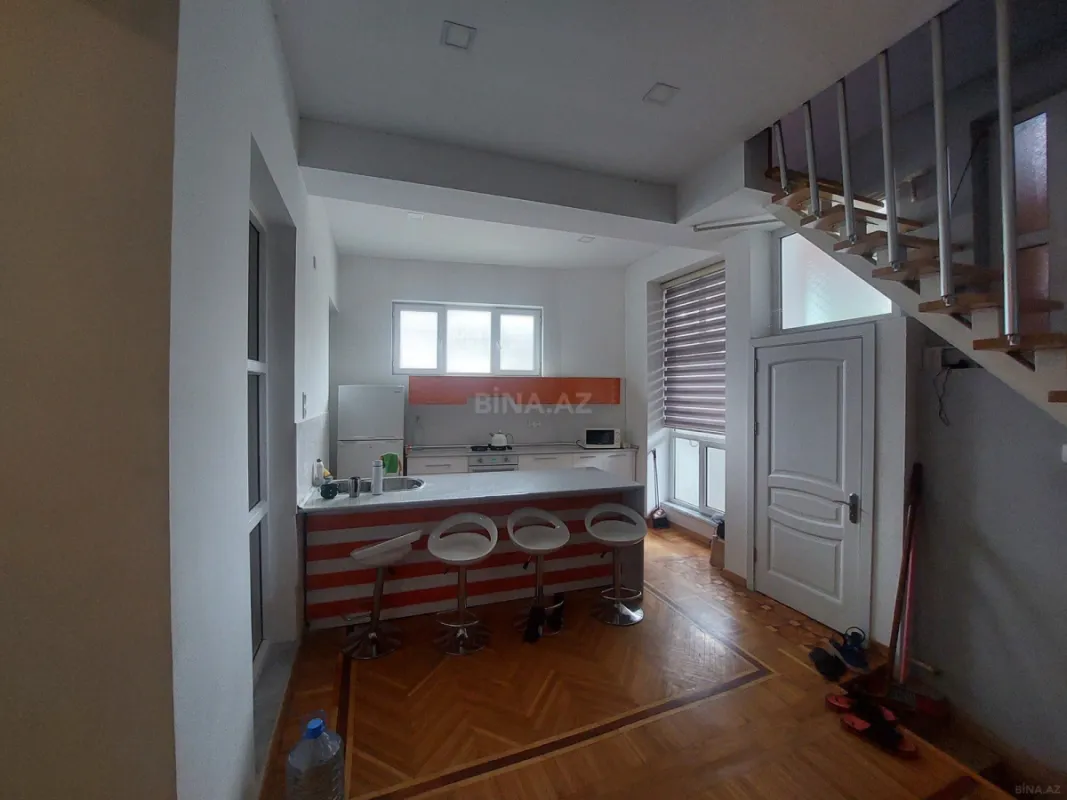 Satılır 4 otaqlı həyət evi 100 m²