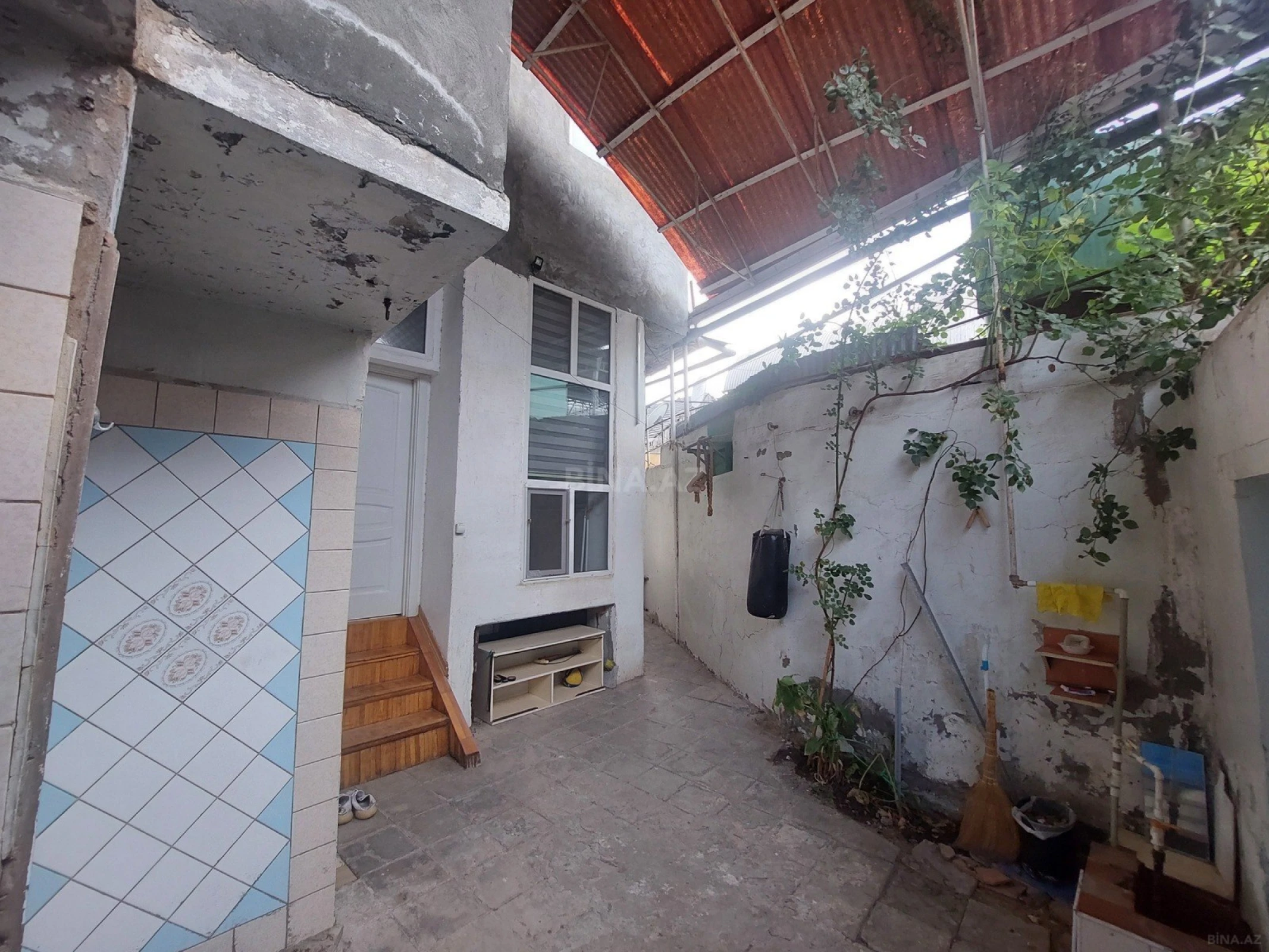 Satılır 4 otaqlı həyət evi 100 m²