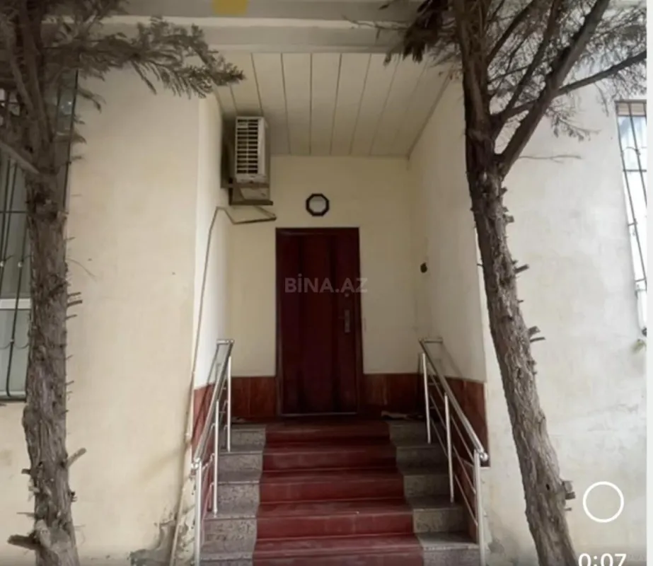 Satılır 4 otaqlı həyət evi 180 m²