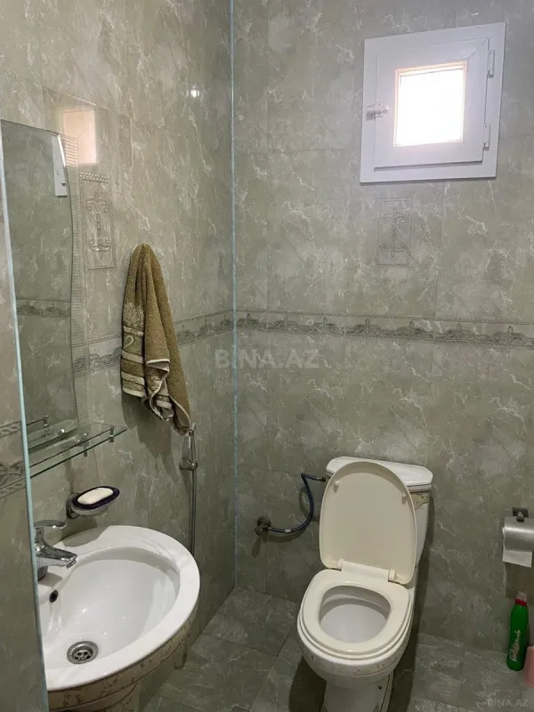 Satılır 4 otaqlı həyət evi 180 m²